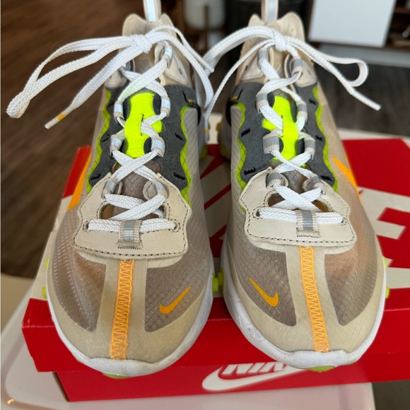Nike React Element 87’ (like new) - Picture 3 of 6